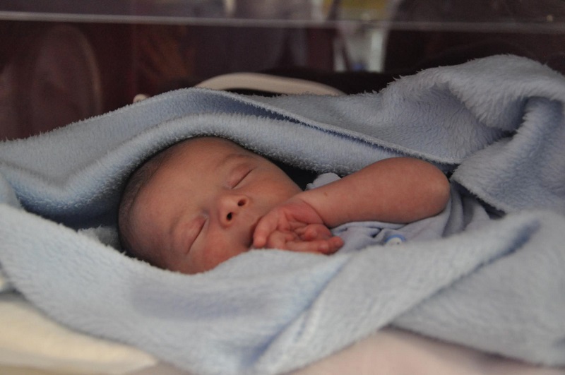 نجات جان نوزاد تازه متولد شده بعد از 14 روز  3