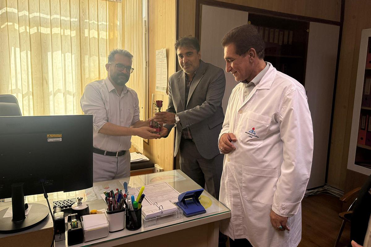 روز داروساز و روز پزشک و روز کارمند 33