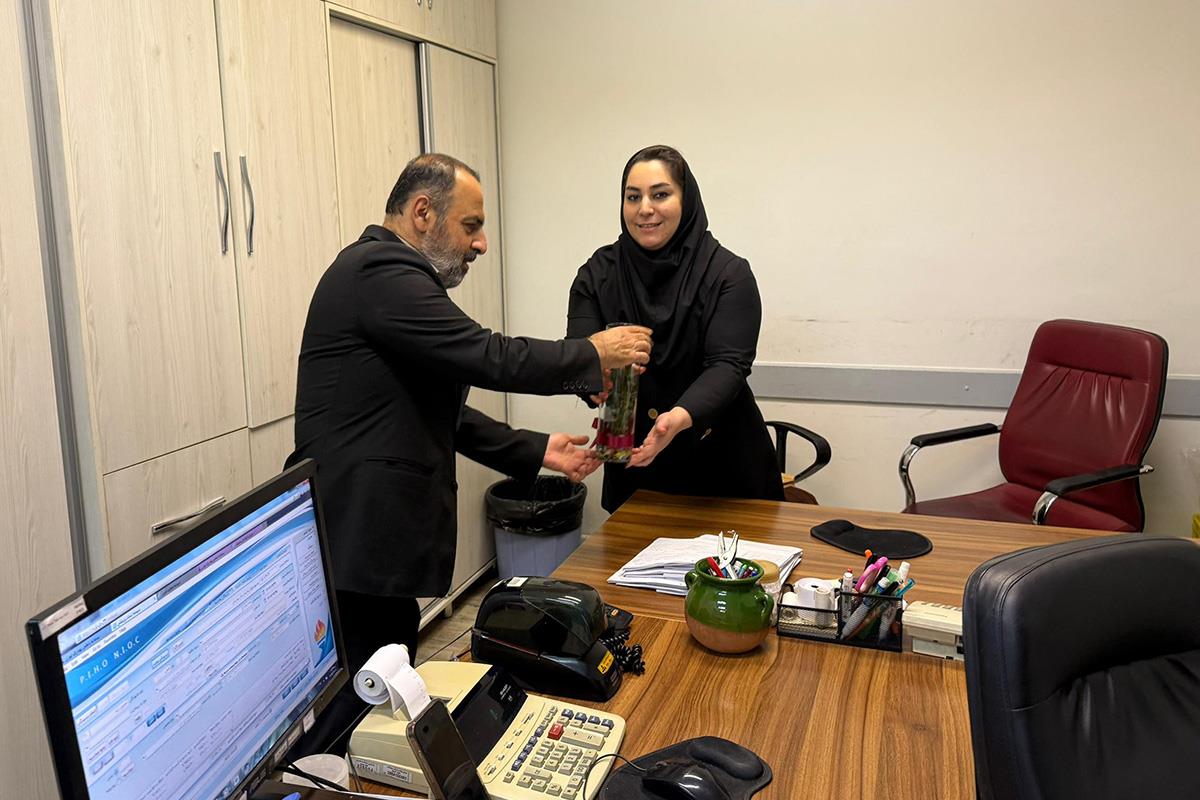 روز داروساز و روز پزشک و روز کارمند 28