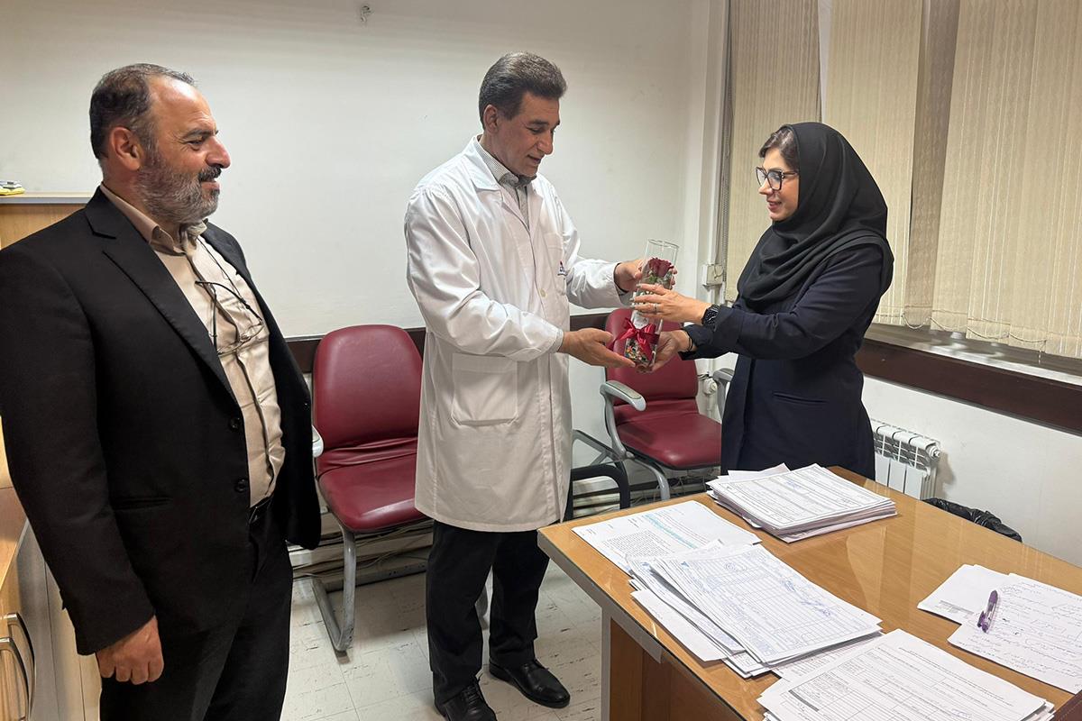 روز داروساز و روز پزشک و روز کارمند 27