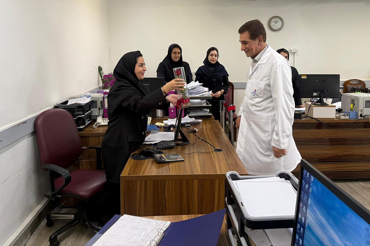 روز داروساز و روز پزشک و روز کارمند 16