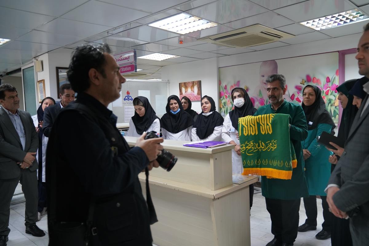 اهدای گل پرستار 1404 62