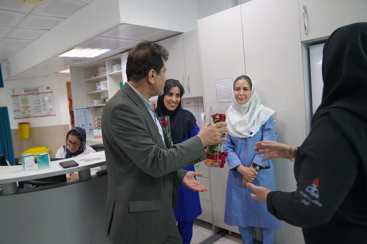 اهدای گل پرستار 1404 29