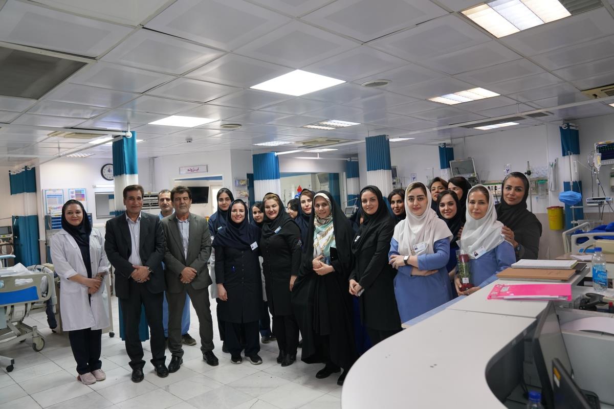 اهدای گل پرستار 1404 27