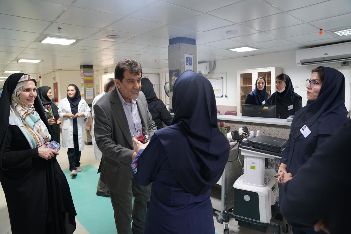 اهدای گل پرستار 1404 20