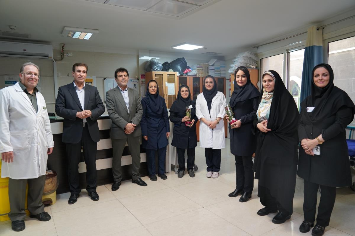 اهدای گل پرستار 1404 16