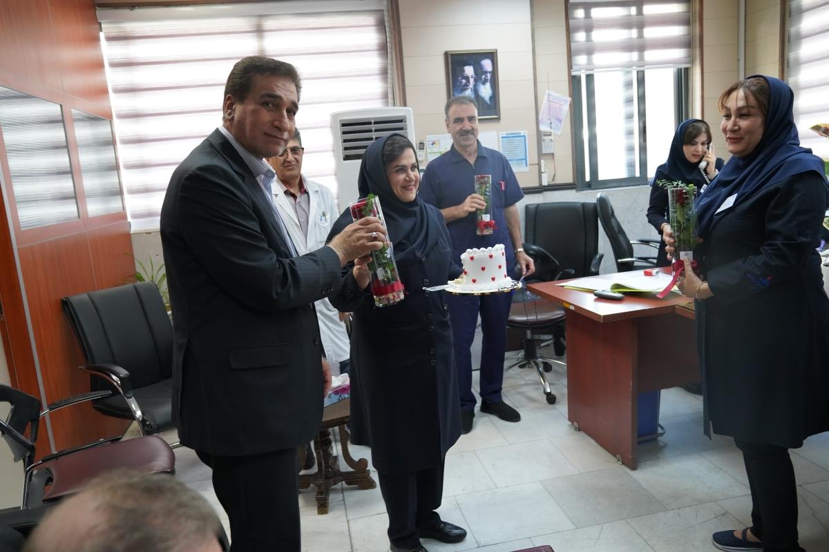 اهدای گل پرستار 1404 2